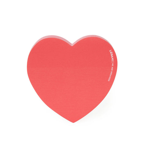 Notas adhesivas en forma de corazón