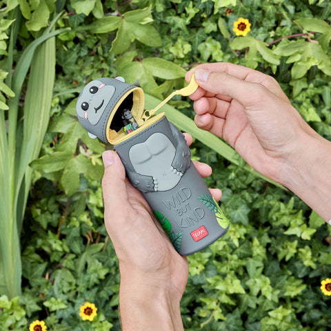 Estuche 2 en 1 de Silicona Gorilla «Wild but Kind» - Kawaii