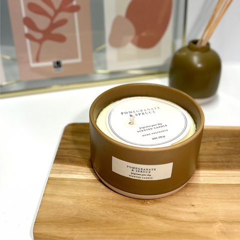 Vela aromática Pomegranate & Spruce