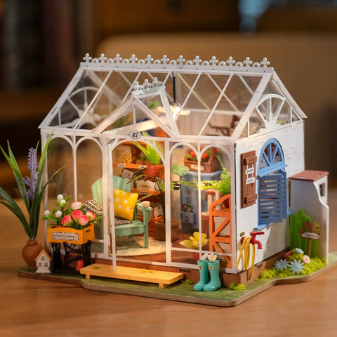 Casa en Miniatura Book Nook DIY - Dreamy Garden House Rolife