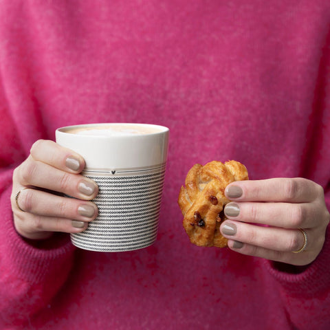 Taza Stripes Little Heart Bastion Collections