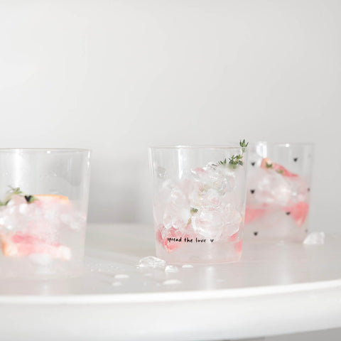 Vaso de cristal con corazón